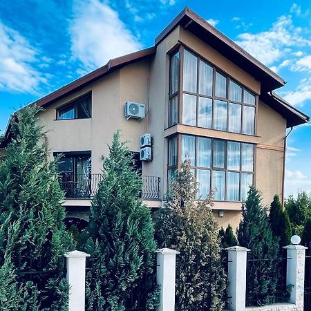 Ami Residence Bucharest Airport,Therme&Free Parking 오토페니 외부 사진